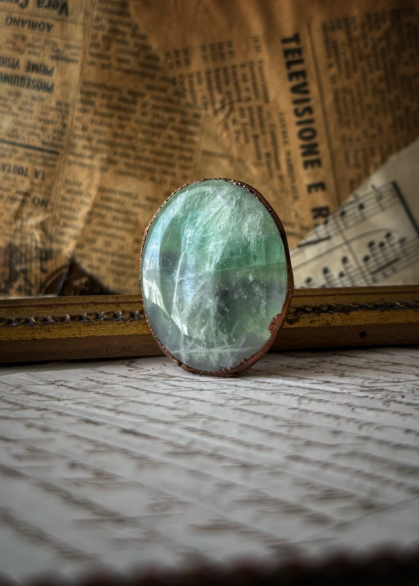 Ring with large green Fluorite stone Size 11us (21mm)