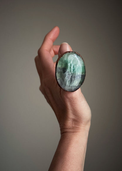 Ring with large green Fluorite stone Size 11us (21mm)