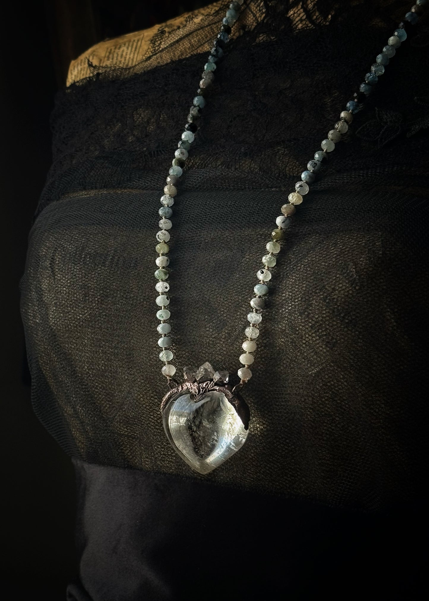 ollana artigianale in acquamarina e rame con ciondolo cuore – Ebbijoux