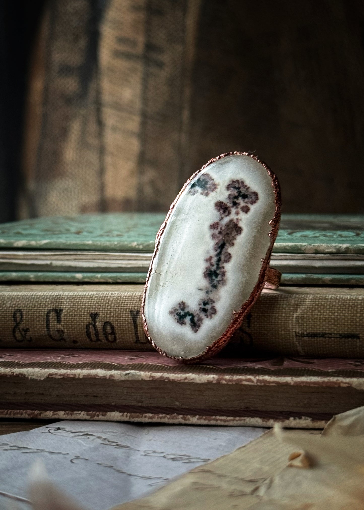 Copper ring with natural solar quartz size 8