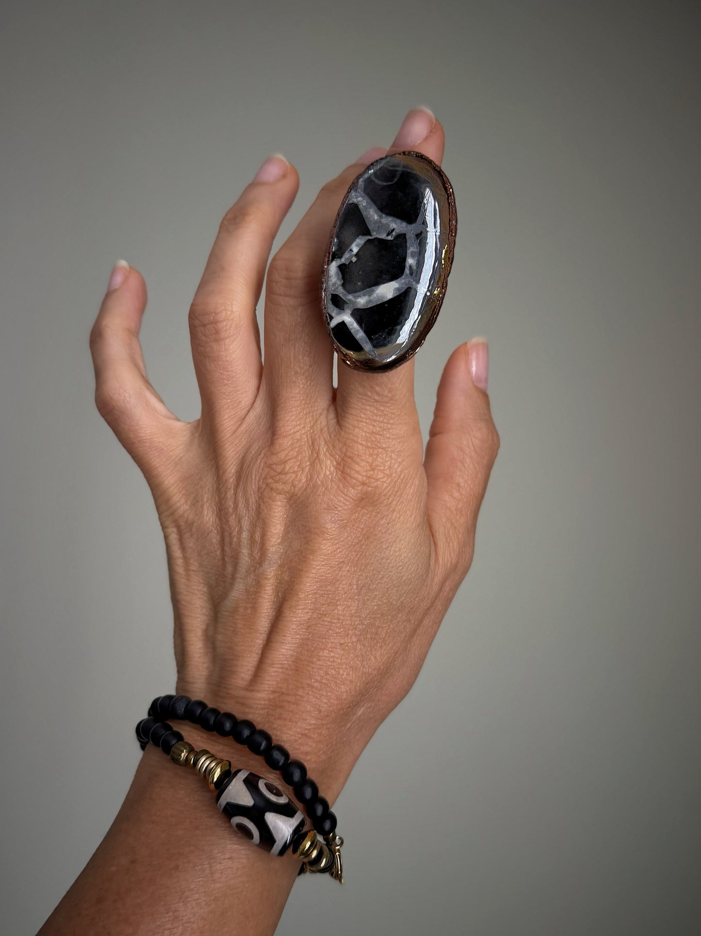 Anello indossato con Septaria Fossile naturale, misura 8 US – Ebbijoux