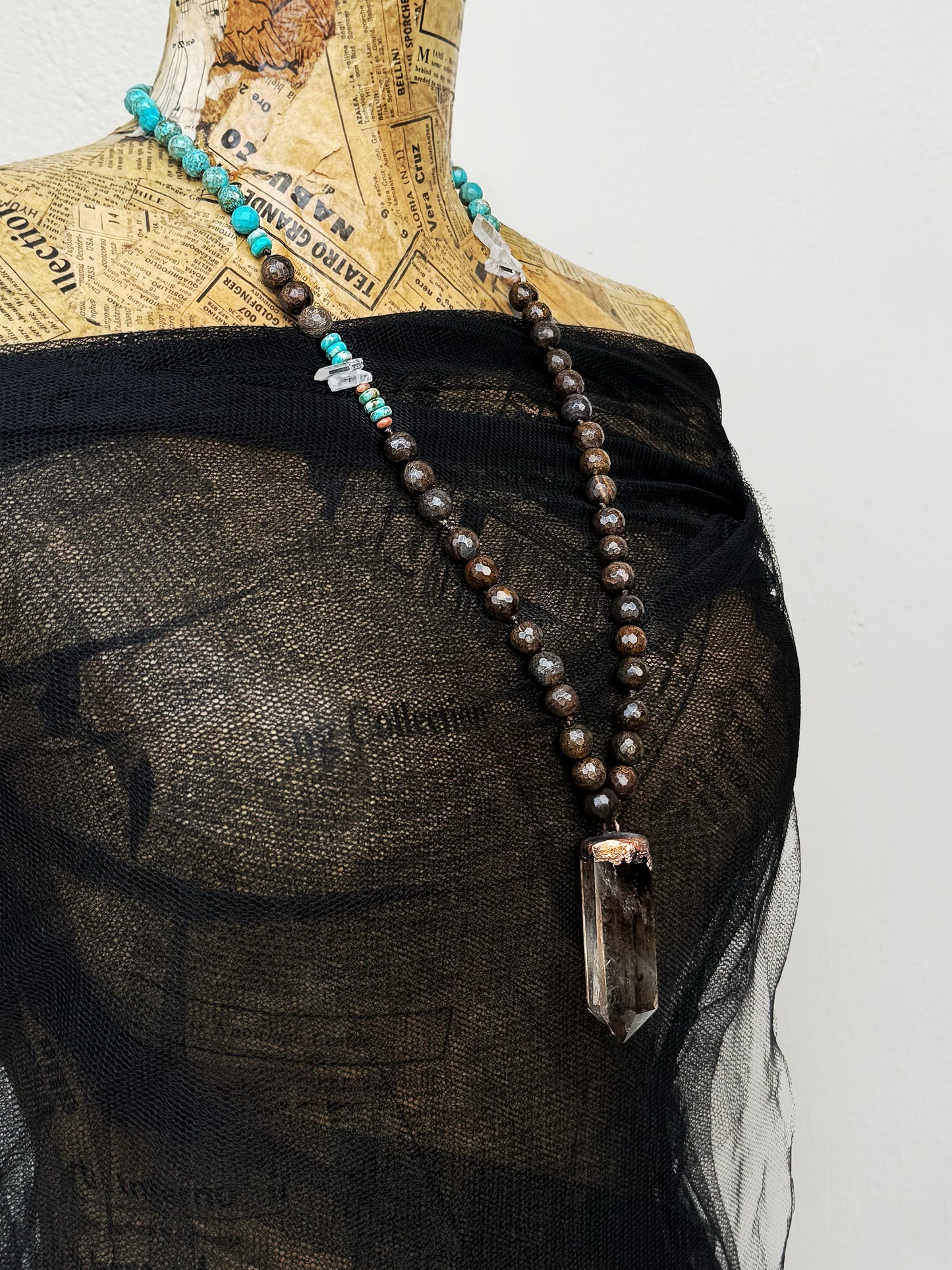 Knotted Necklace with Turquoise, Bronzite, and Smoky Quartz – Mod.19