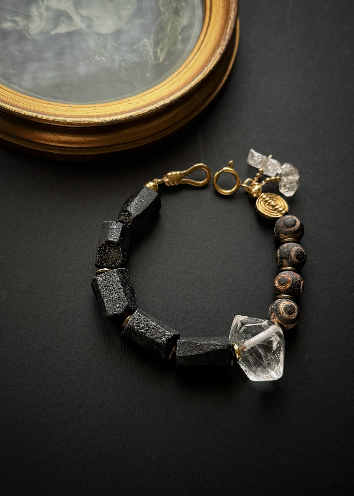 Artisan bracelet with natural gemstones and gold-plated clasp with Herkimer quartz pendants — Ebbijoux