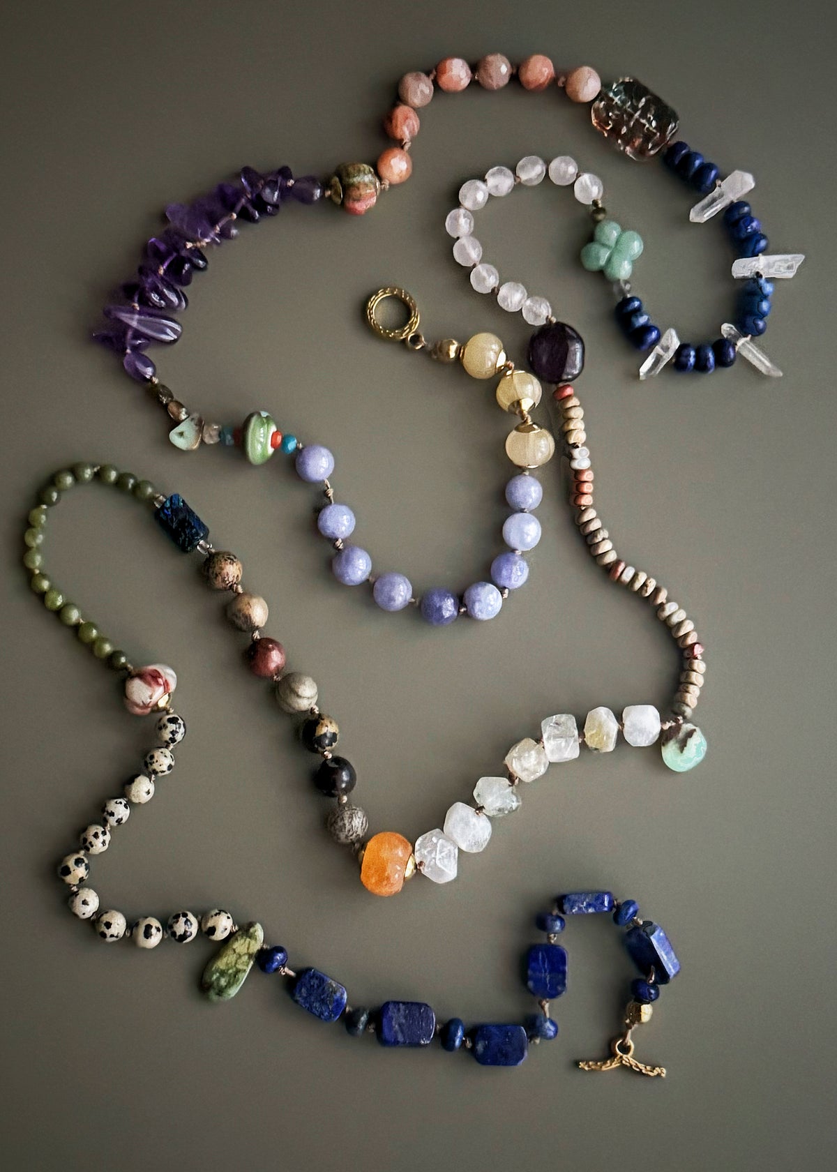Collana lunga con pietre miste | Pezzo unico Ebbijoux