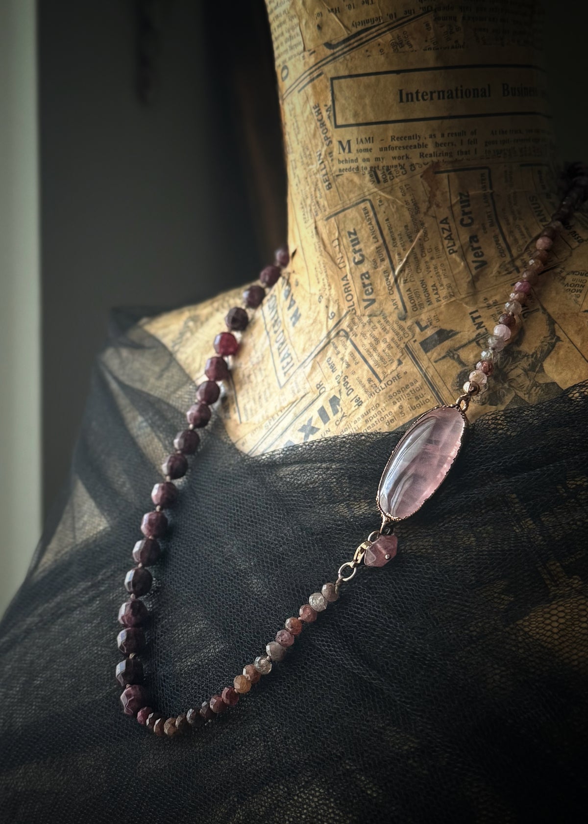 Collana Dolomite Burgundy e Quarzo Rosa
