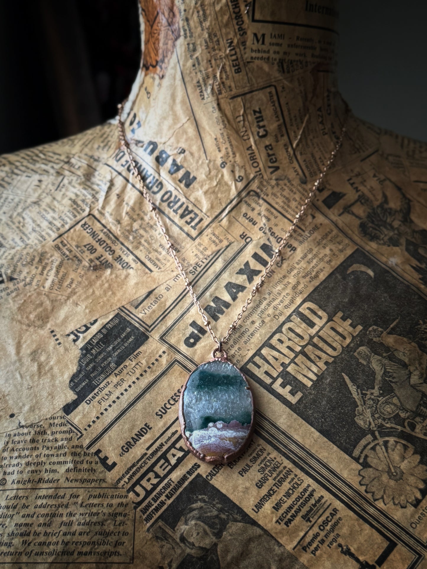 Oval pendant of Moss Agate and quartz infiltration