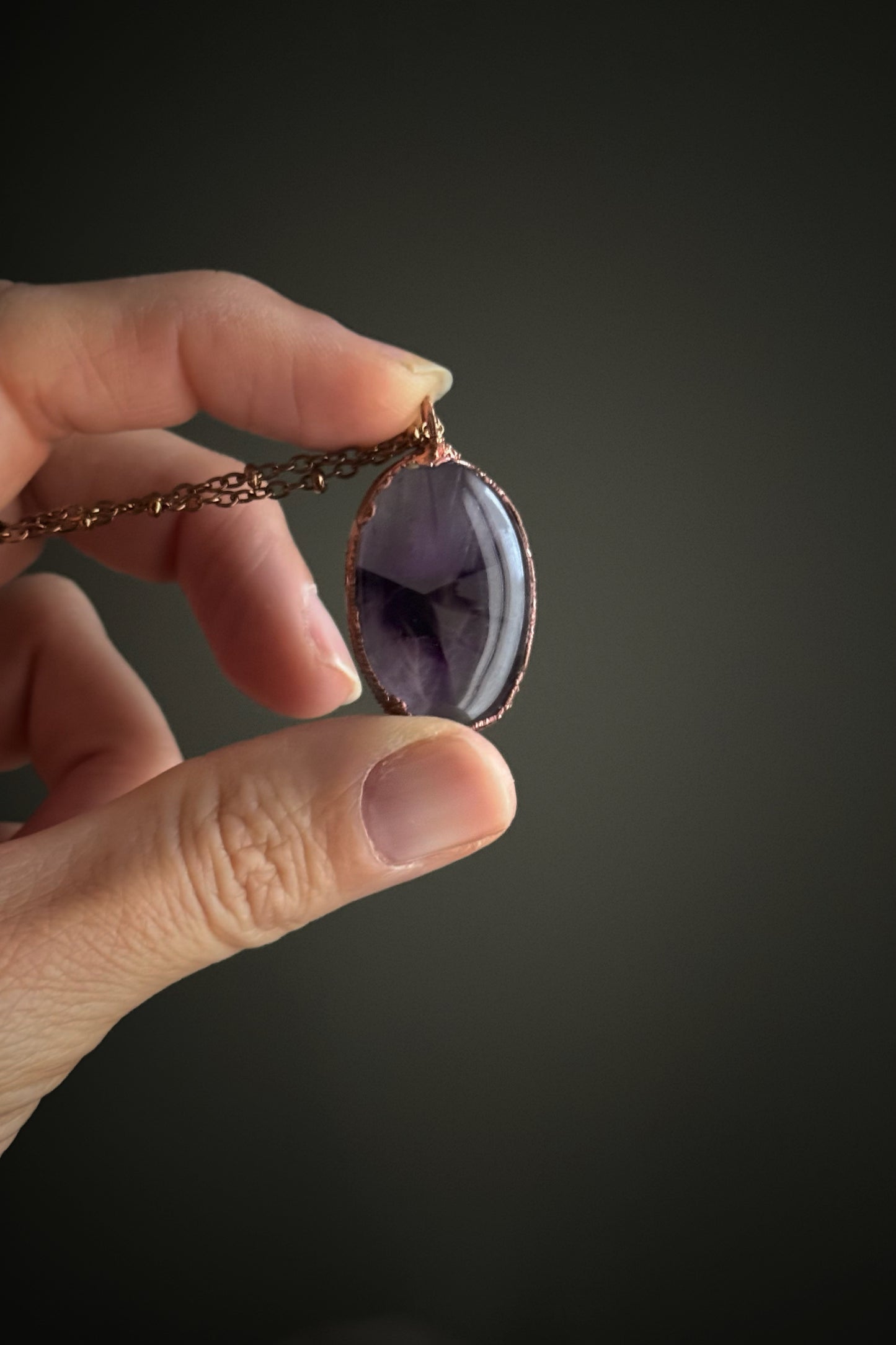 Ciondolo di ametista ovale