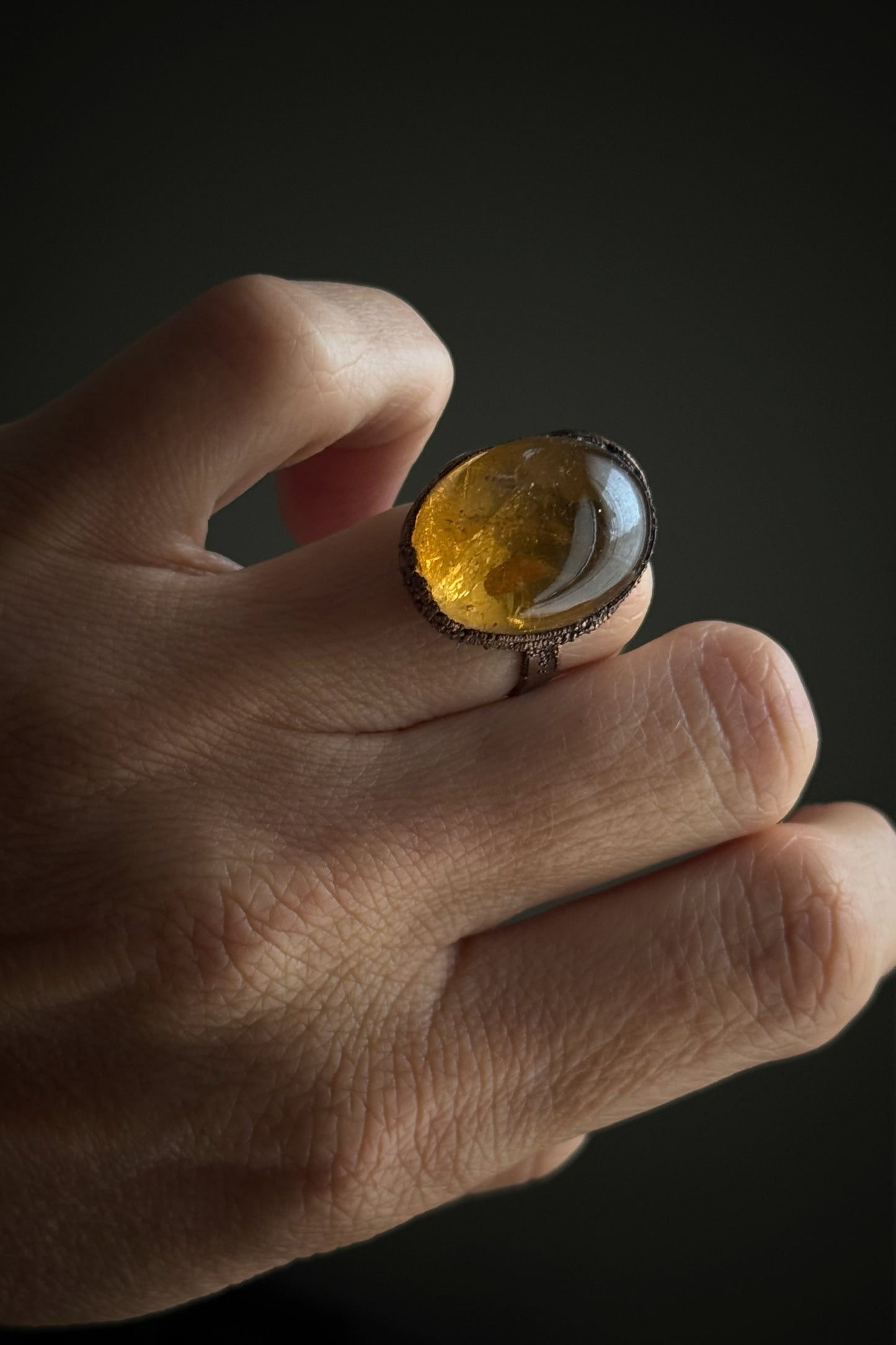 Anello con quarzo citrino Mis.6