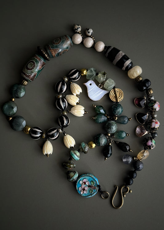 Collana Girocollo Pietre Naturali e ciondoli | Ebbijoux 04