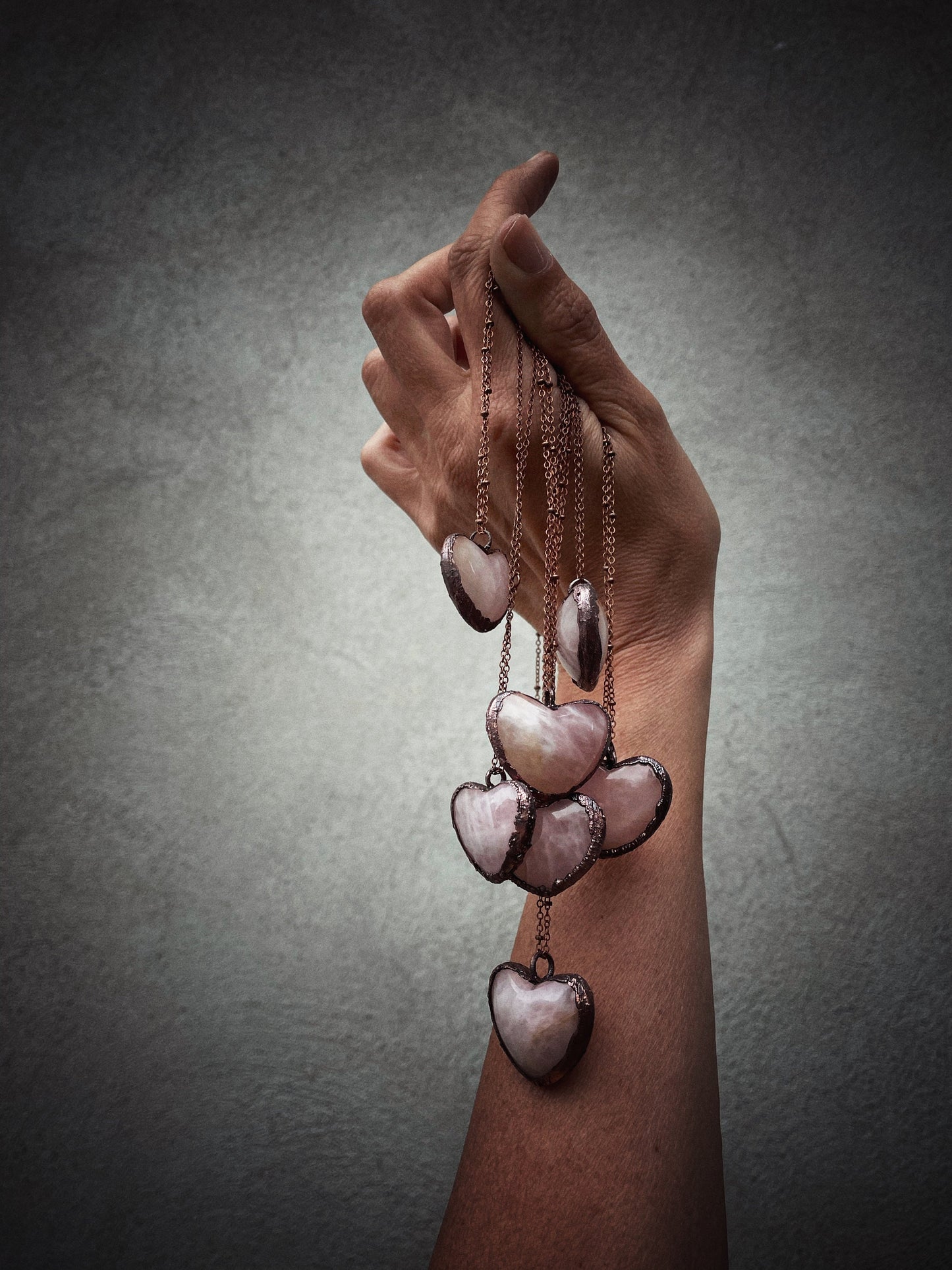 Collana con cuore di quarzo rosa