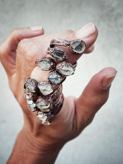 Herkimer diamond contrarié ring
