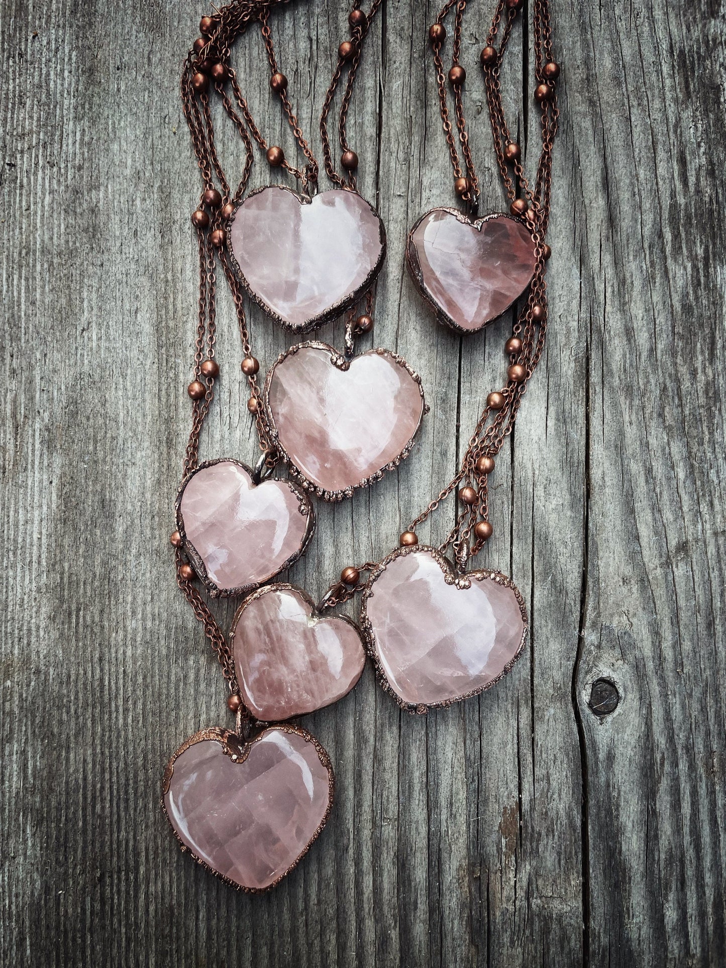 Collana con cuore di quarzo rosa