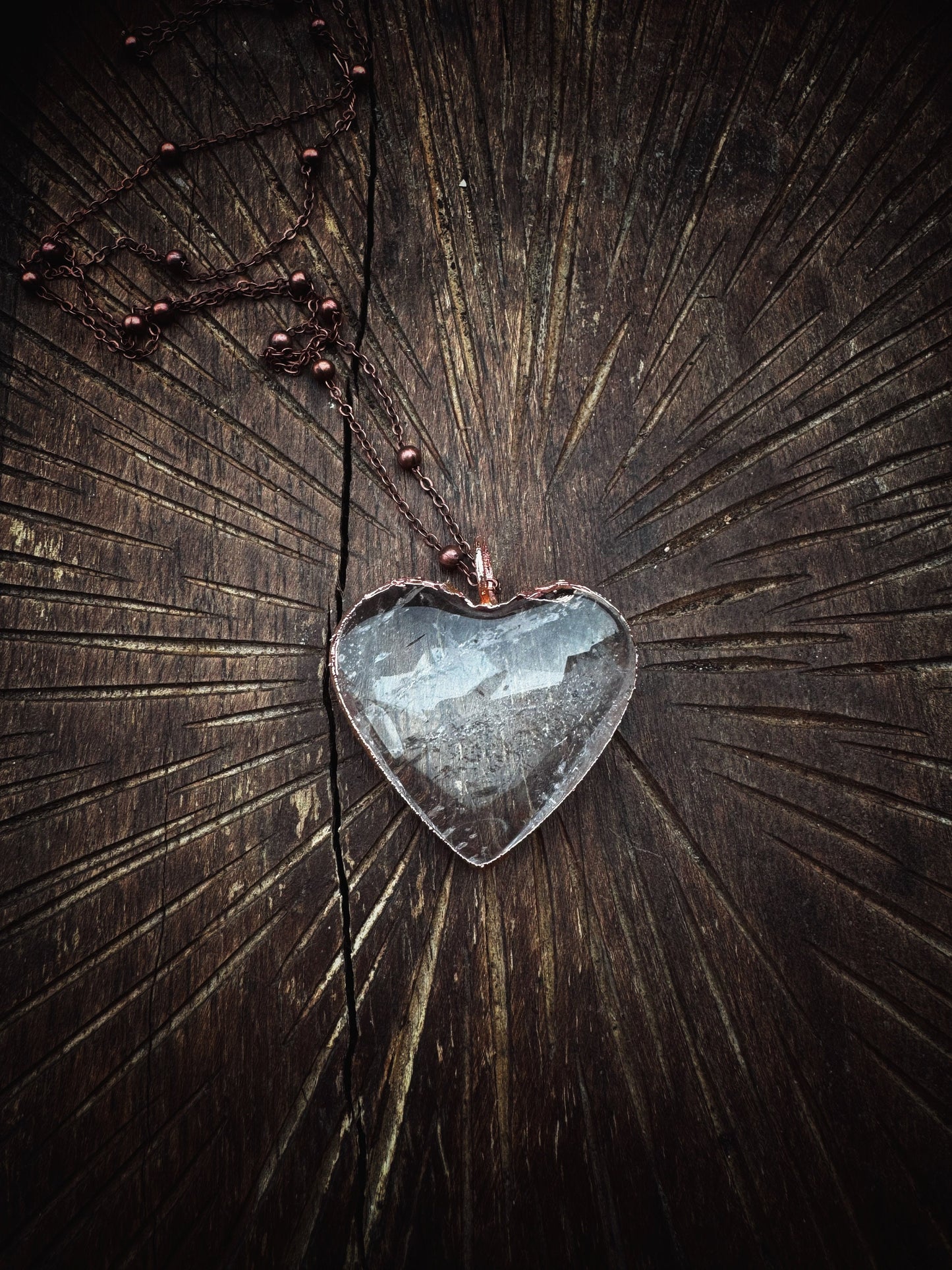Collana con cuore di quarzo ialino