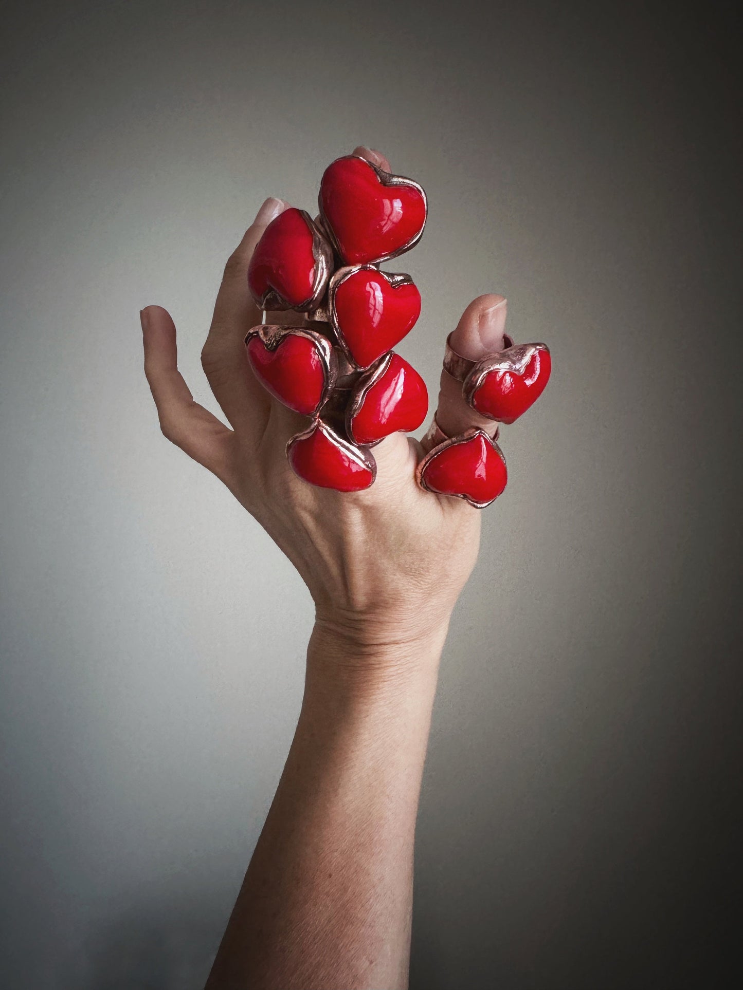Anello con cuore rosso