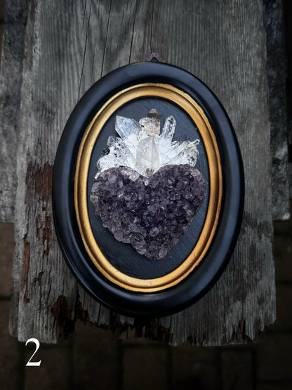 Religious decoration with sacred heart made of amethyst and quartz