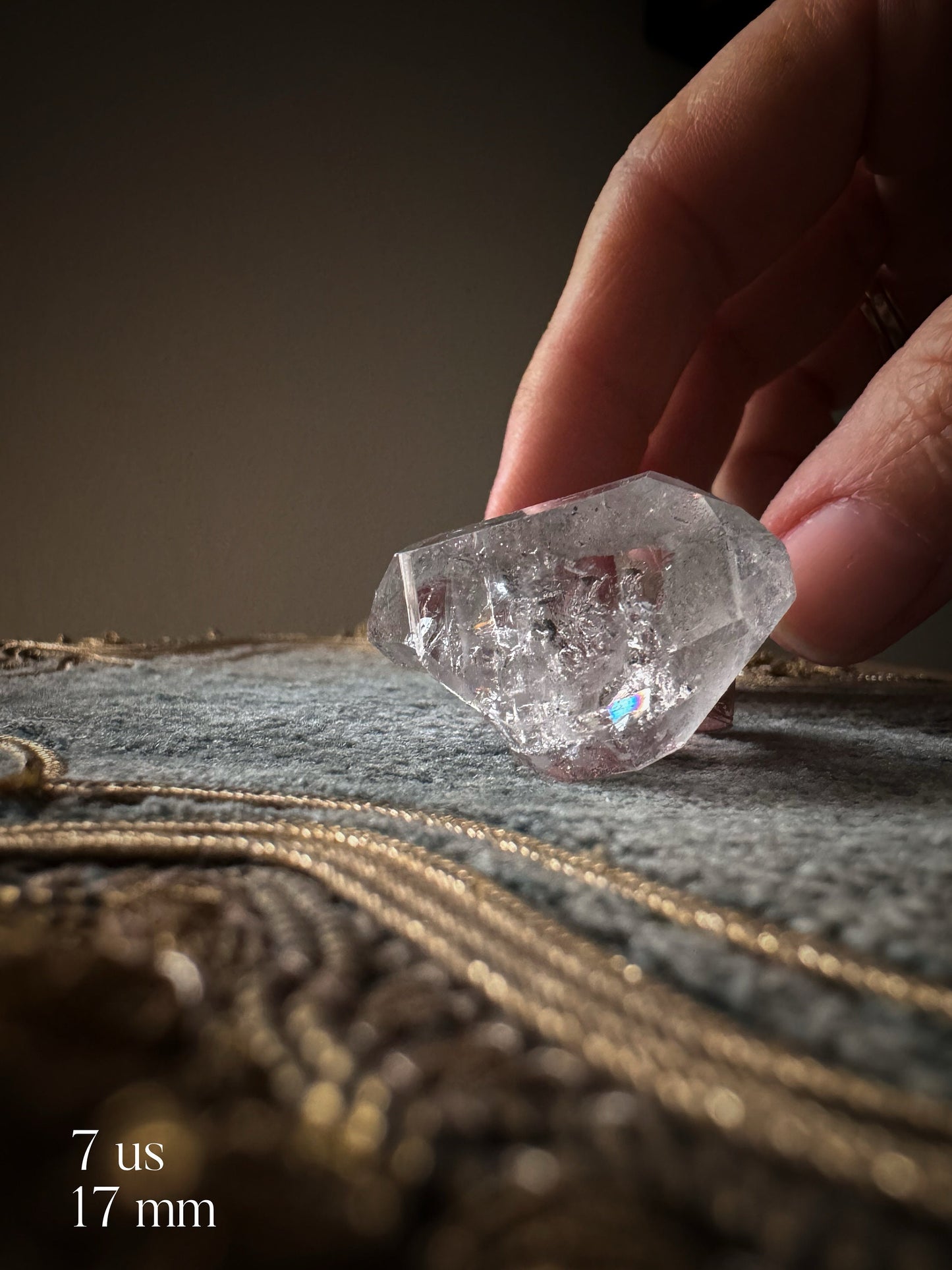 Anello con grande pietra di Herkimer