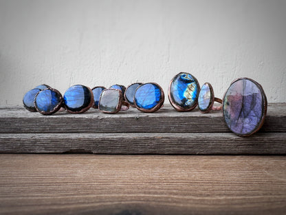 Ring with blue Labradorite