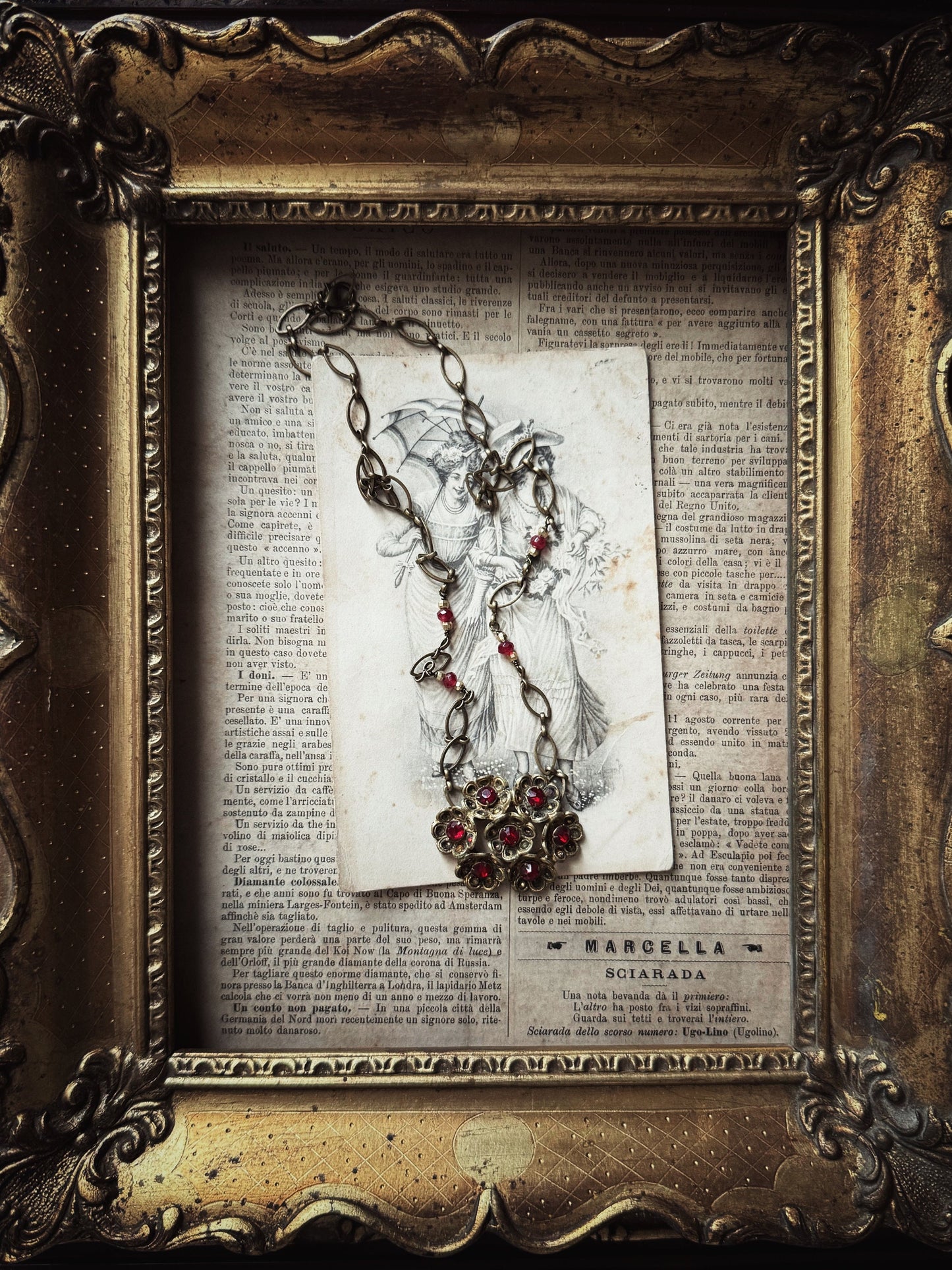 Collana con ciondolo vintage