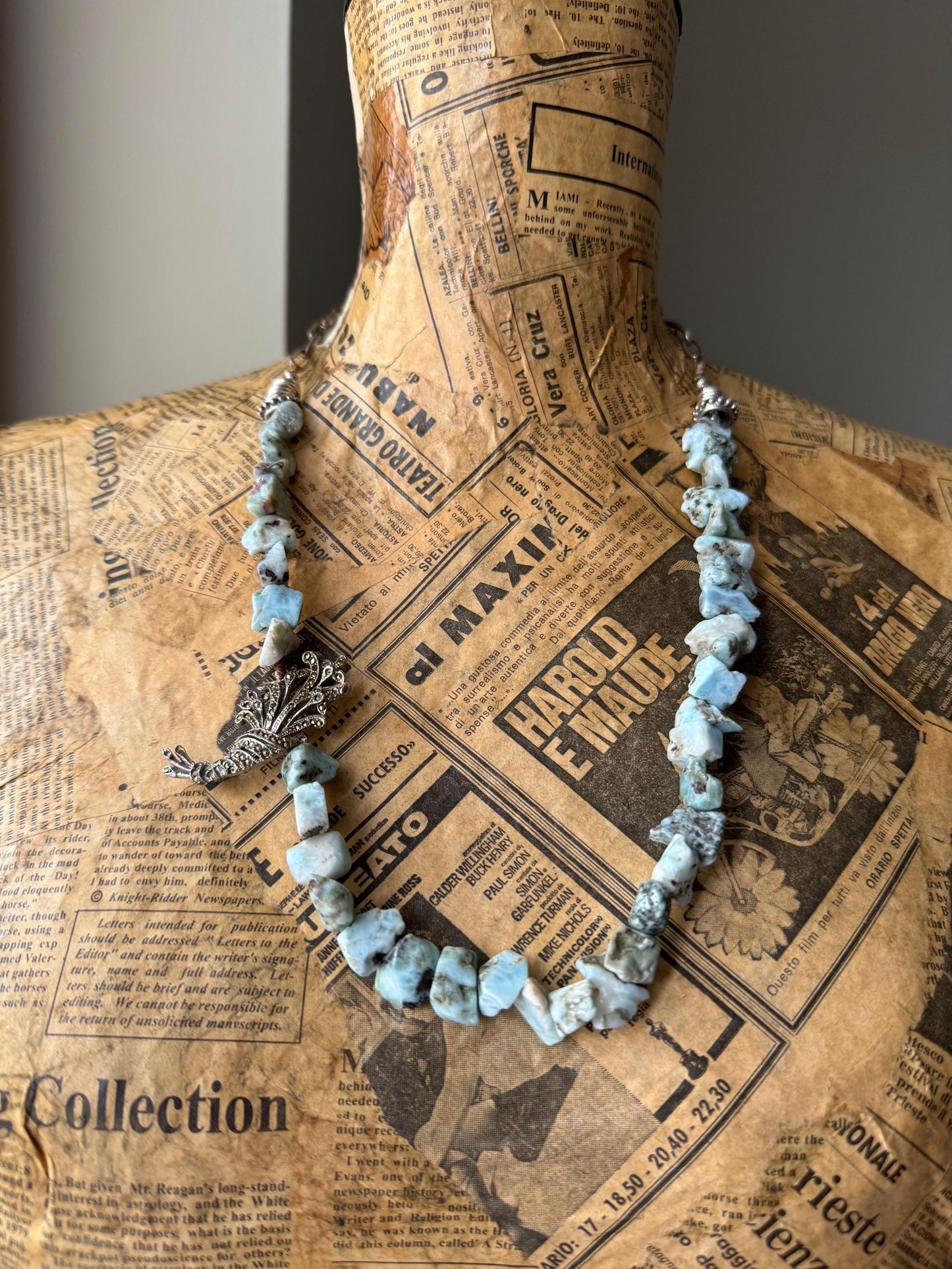 Collana in Larimar con spilla d’argento