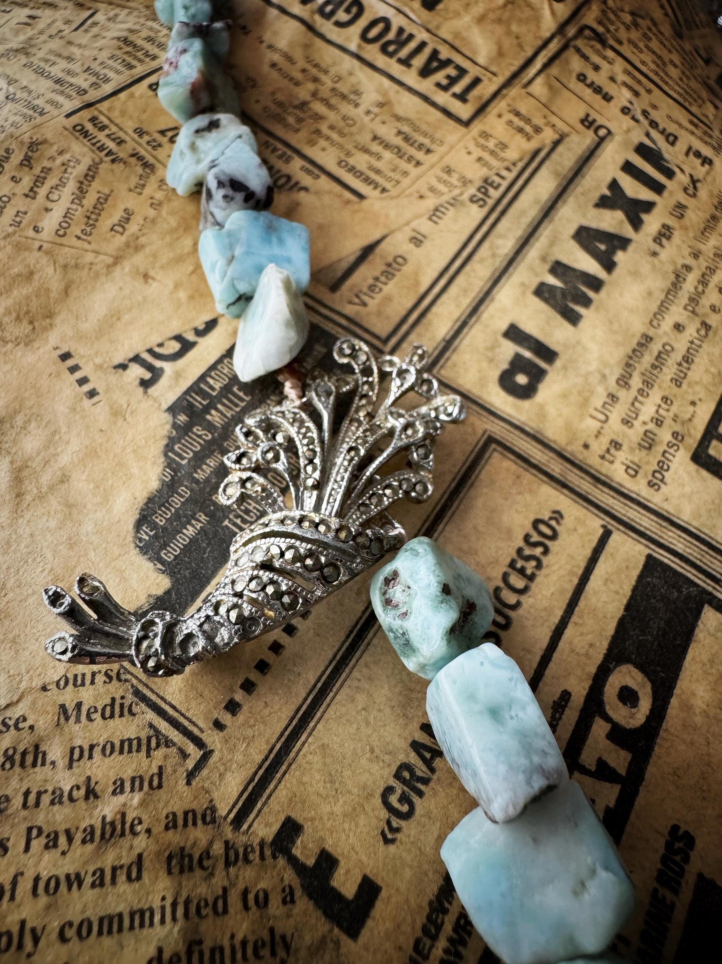 Collana in Larimar con spilla d’argento