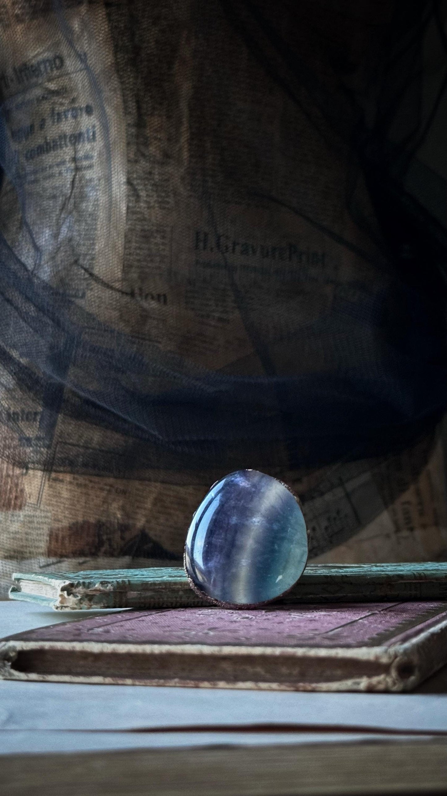 Anello con grande pietra di Fluorite