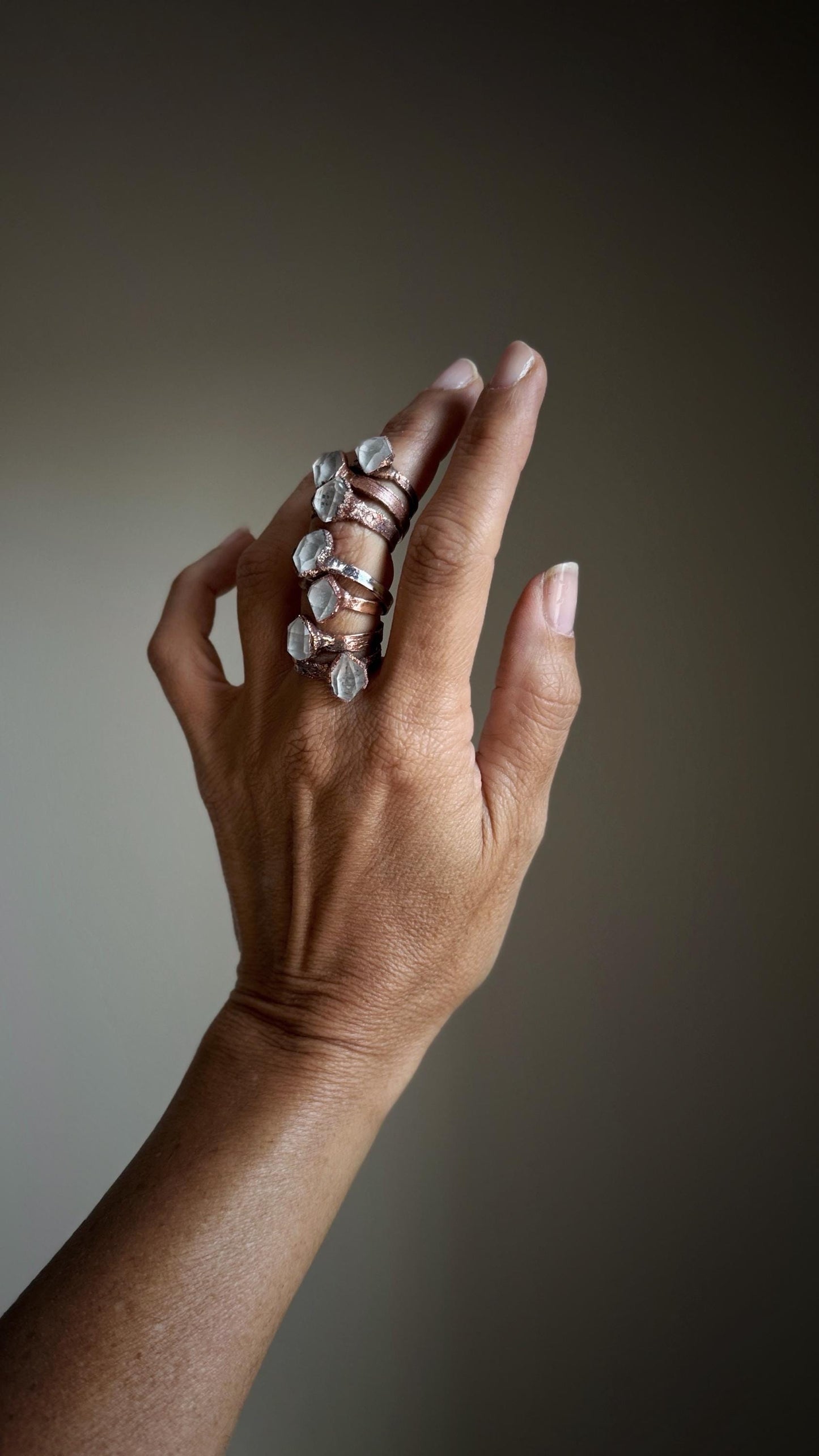 Solitario con diamantino di Herkimer.