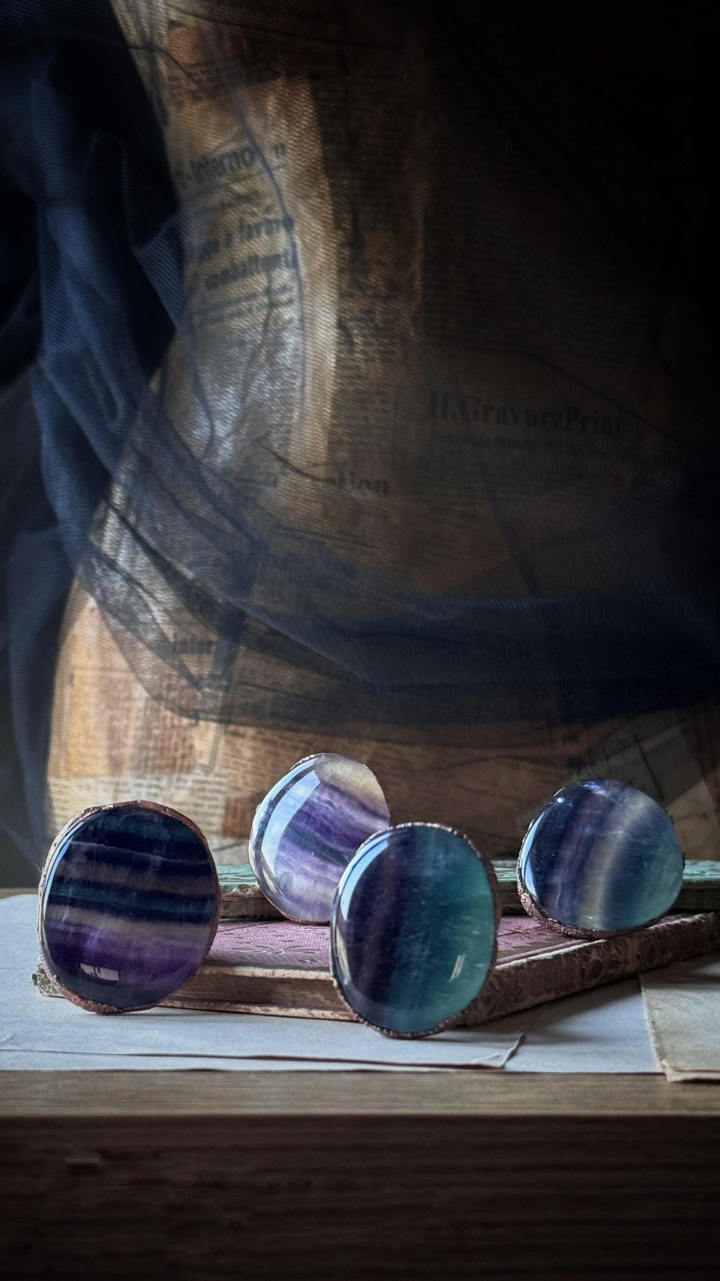 Anello con grande pietra di Fluorite