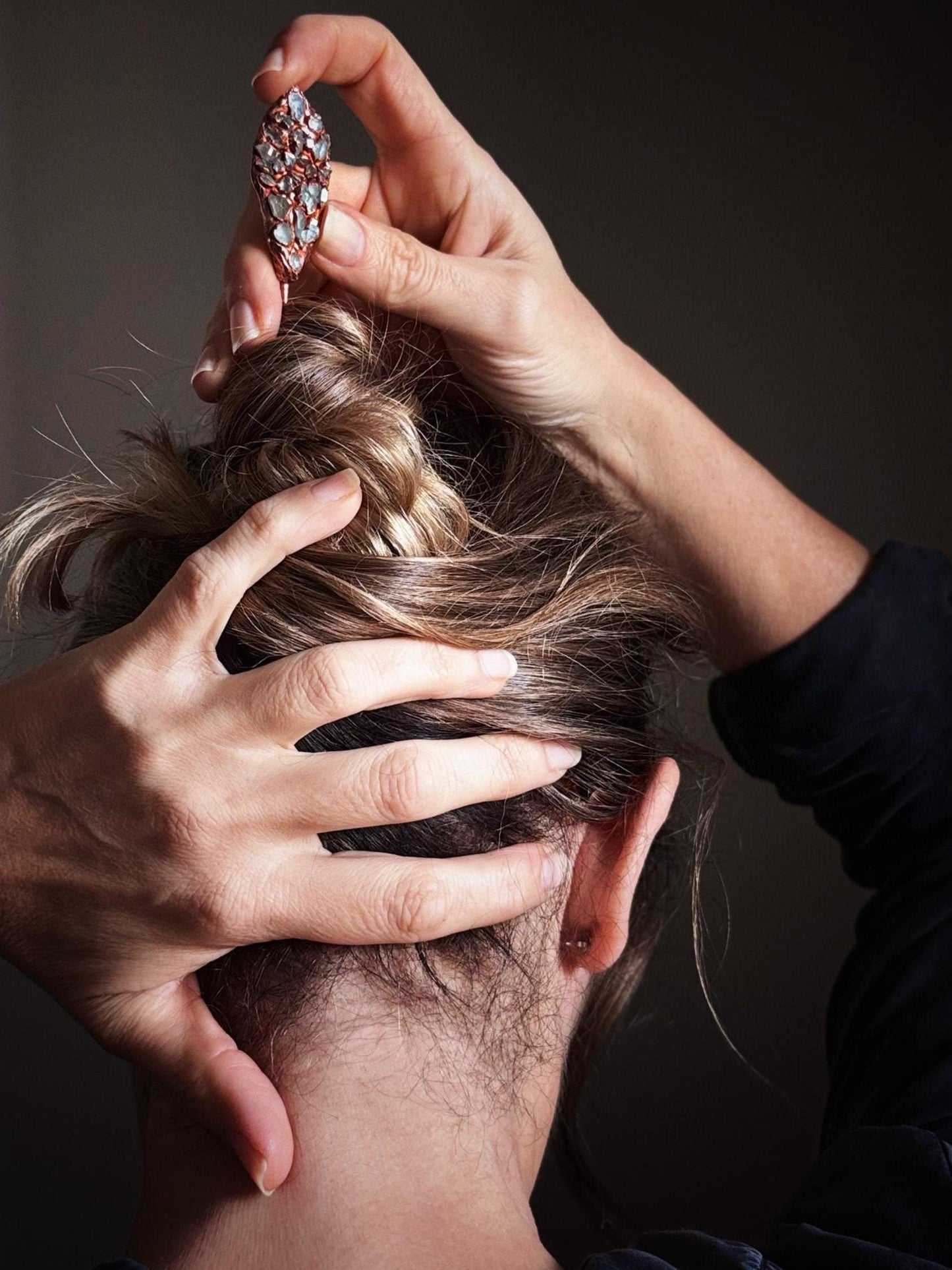 Spillone in rame per capelli con pietre preziose