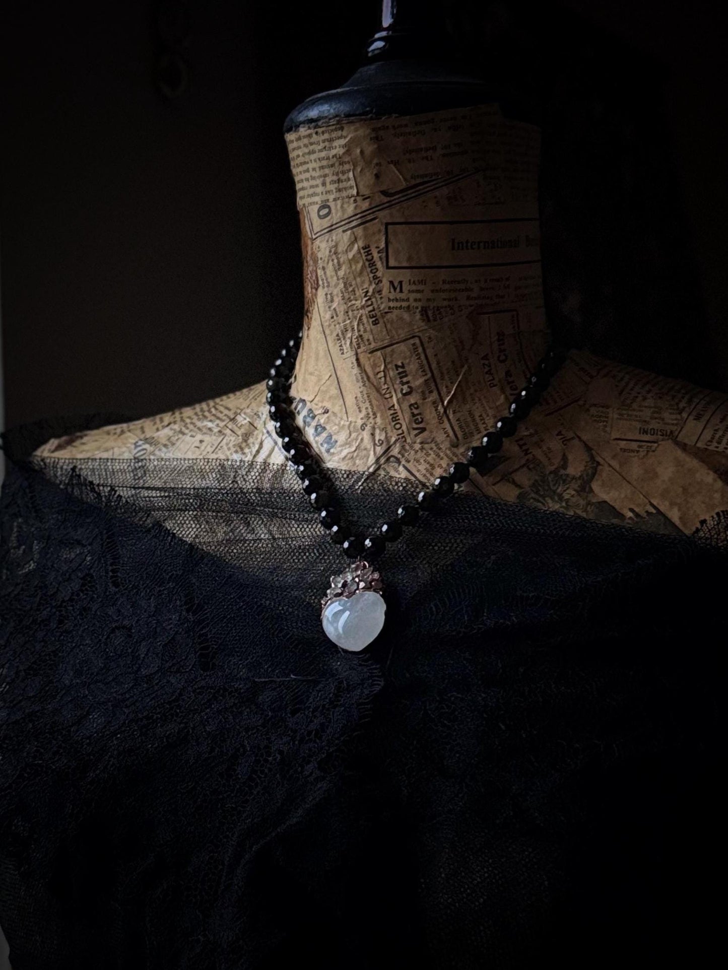 Collana Girocollo in Ossidiana con ciondoli vari