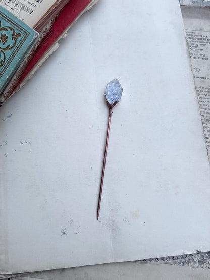 Hair clips with quartz.