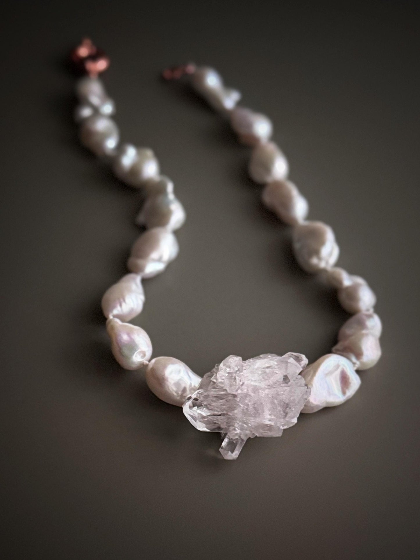 Girocollo con perle barocche
