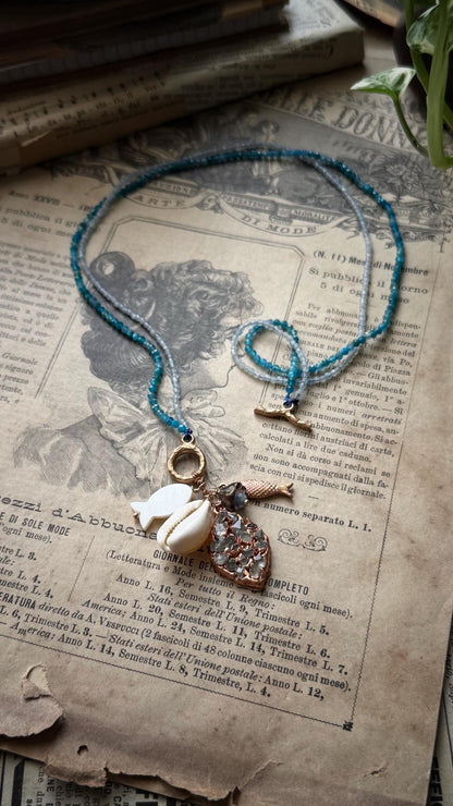 Choker with precious stones and pendants