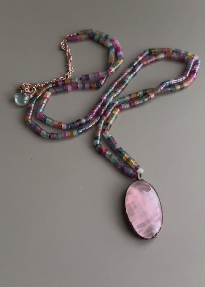 Long Necklace in Colored Jade with Rose Quartz and Fluorite – 110 cm