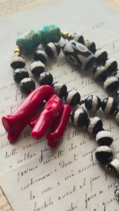 Necklace with Dzi Agate, Bamboo Coral and Buddha Pendant – Ebbijoux